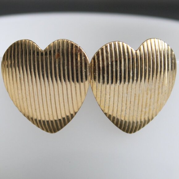 Vintage Jewelry - Vintage Gold Tone Textured Ribbed Heart Pierced Lightweight Earrings